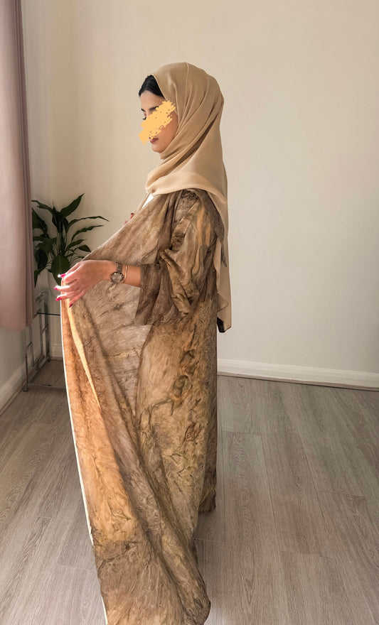 Al-Ula Marble Abaya with Coordinated Scarf